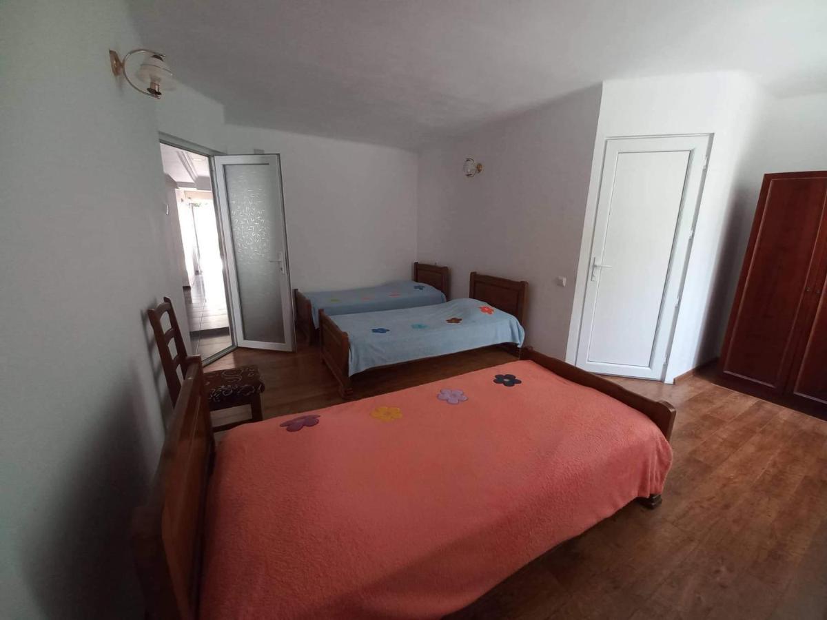 Guest House Maxim Makhinjauri Exterior photo
