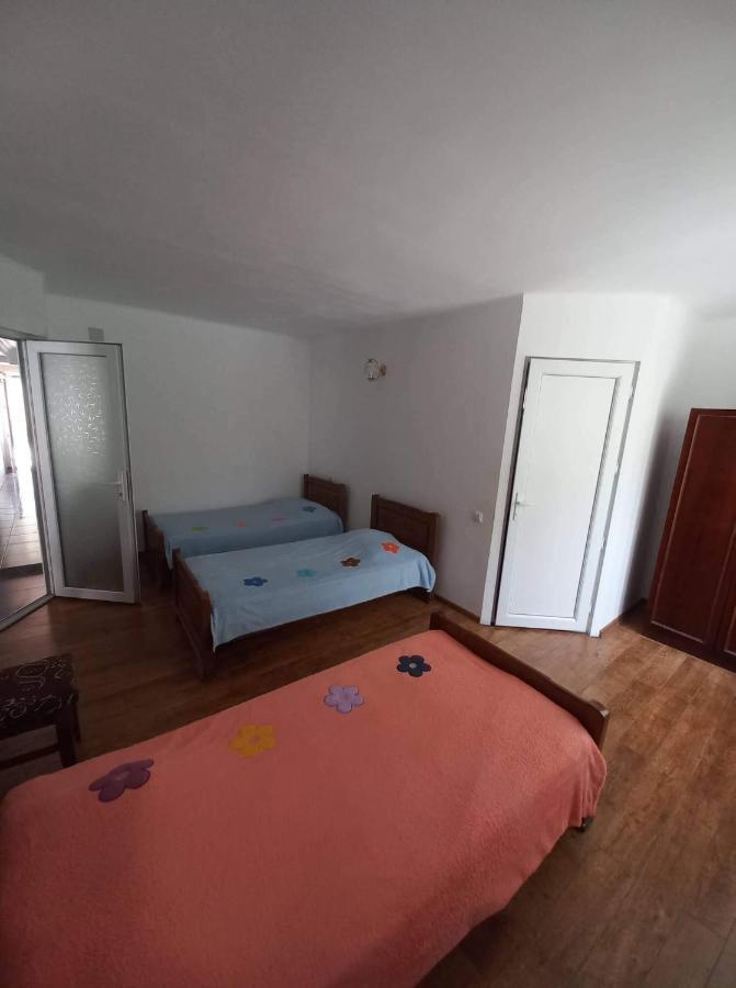 Guest House Maxim Makhinjauri Exterior photo