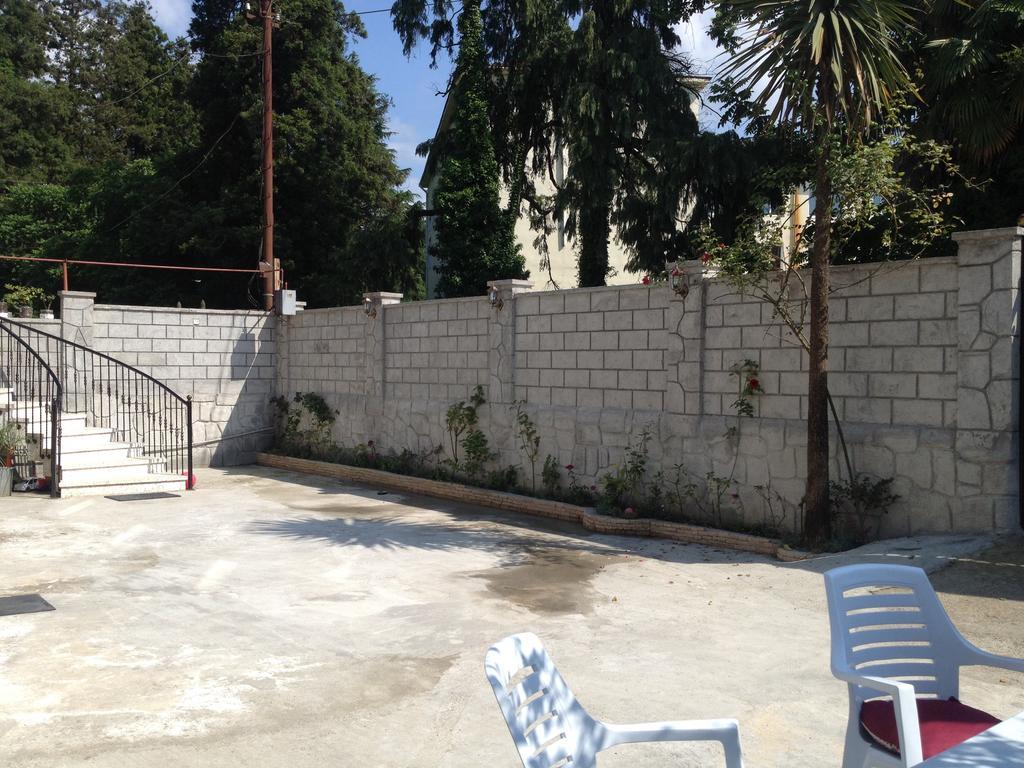 Guest House Maxim Makhinjauri Exterior photo