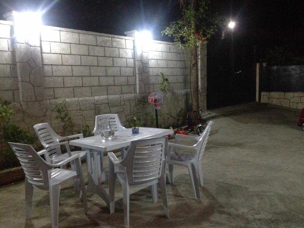 Guest House Maxim Makhinjauri Exterior photo