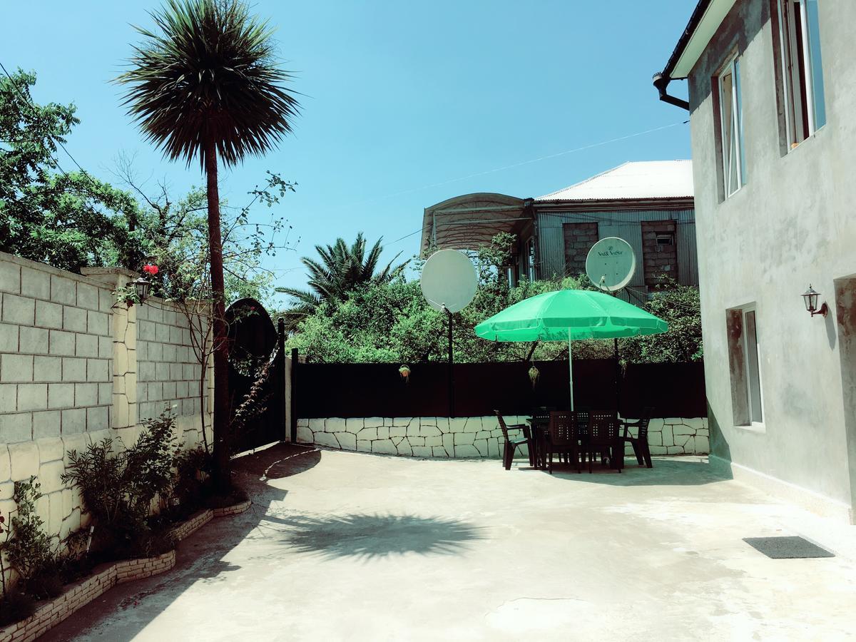 Guest House Maxim Makhinjauri Exterior photo
